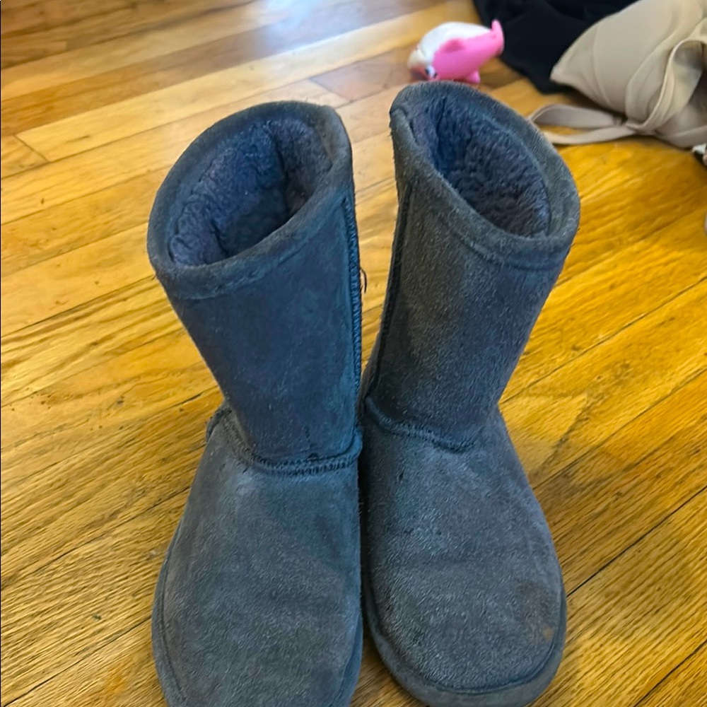 Cozy Gray Shearling Boots